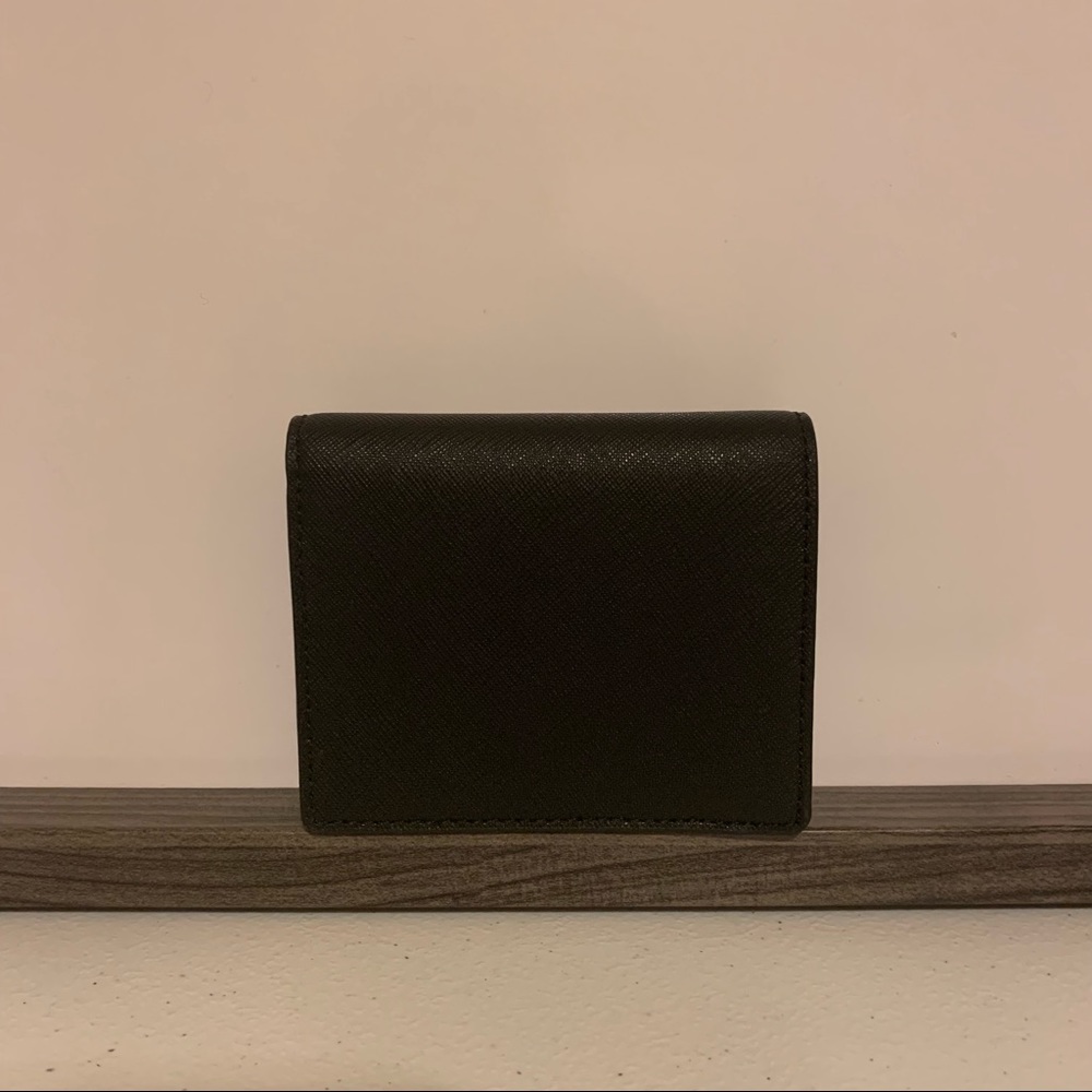 Michael Kors Black Leather Flap Card Holder NWT - Picture 2 of 7